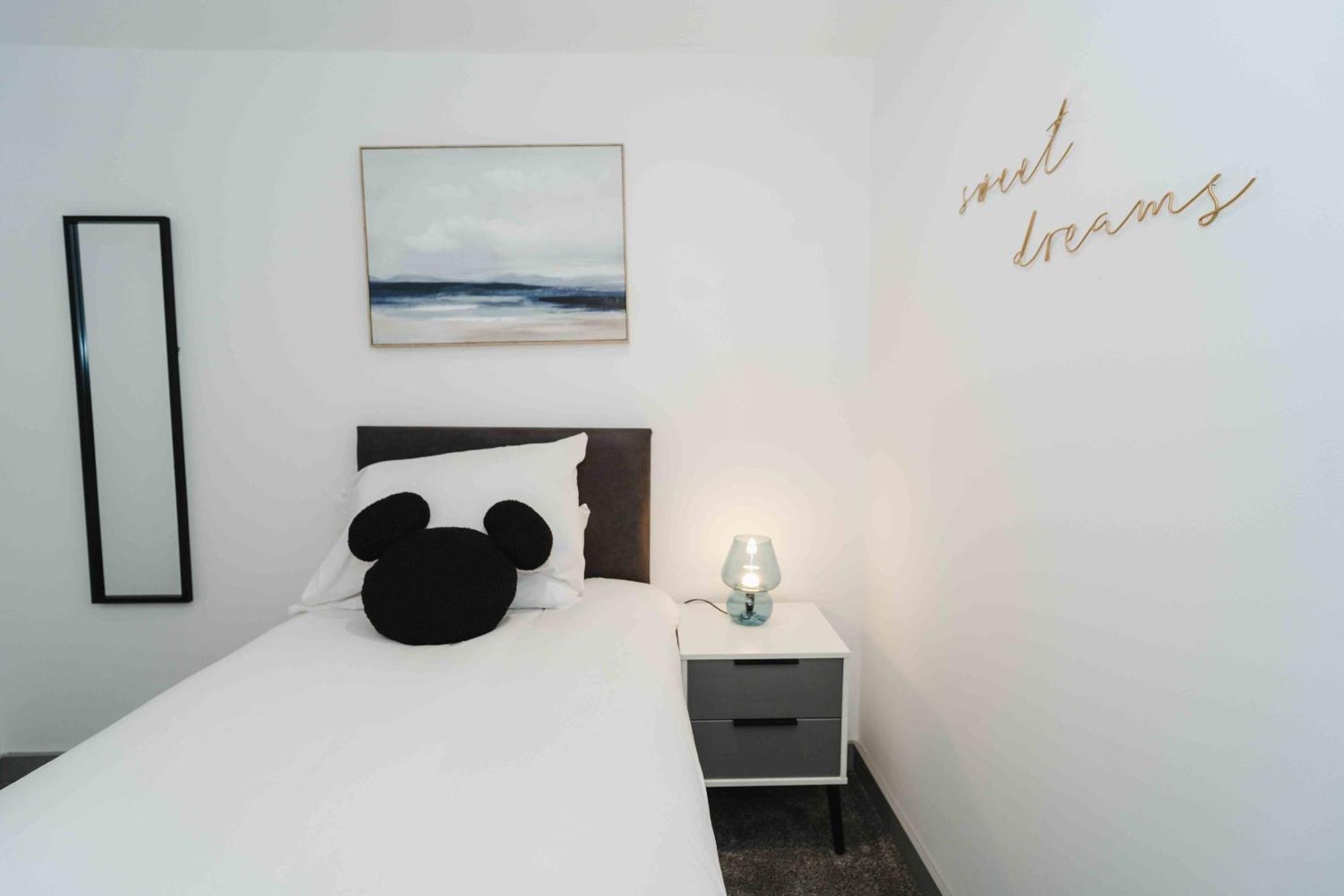 Stunning Luxury Stay By Vichy Kingston upon Hull Exterior foto